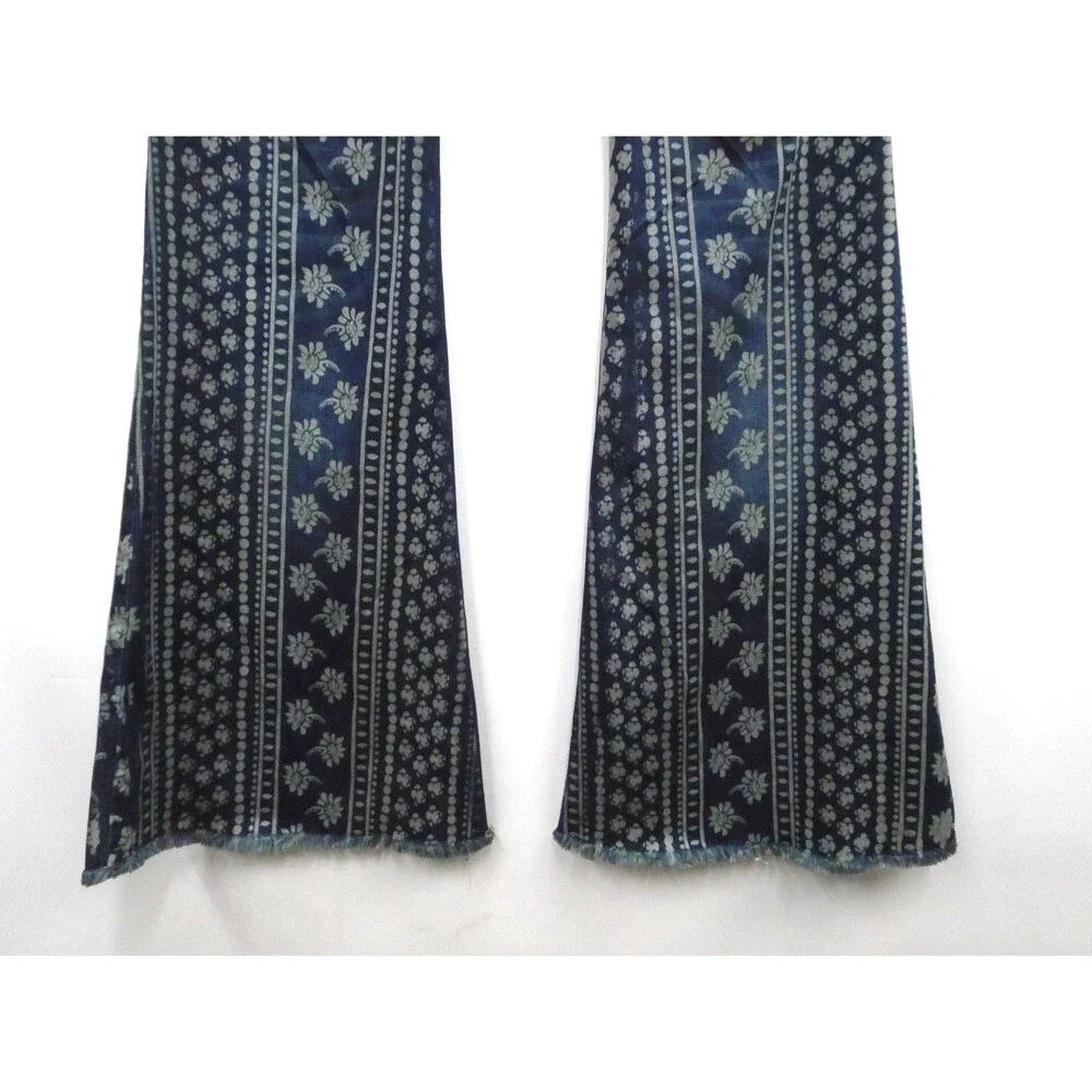 FREE PEOPLE MANTRA Bali Pattern Womens Size 28 (32x34) BELL BOTTON Flare Jeans - Picture 10 of 11